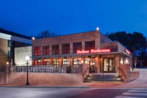 It's more than possible to have a restaurant renovation that goes smoothly! Today, we'll be walking you through a few tips to help!